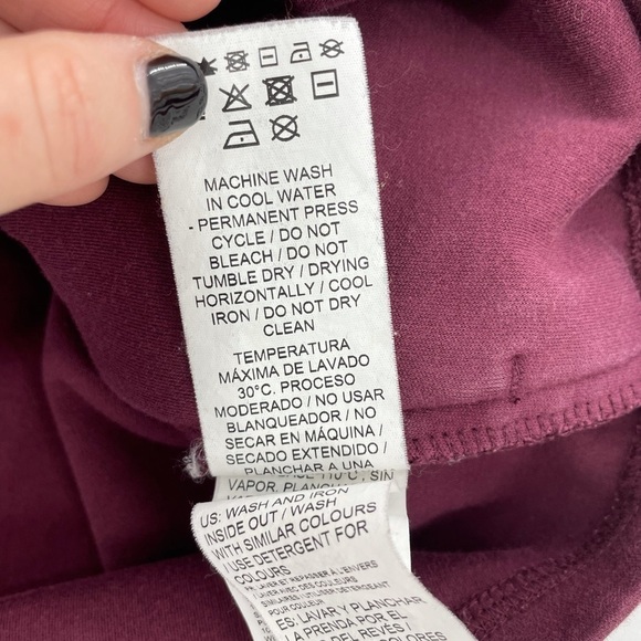 Puma Dryfit Fitted hoodie with sheer ribbing sleeve detail and zippered pockets - Picture 13 of 15